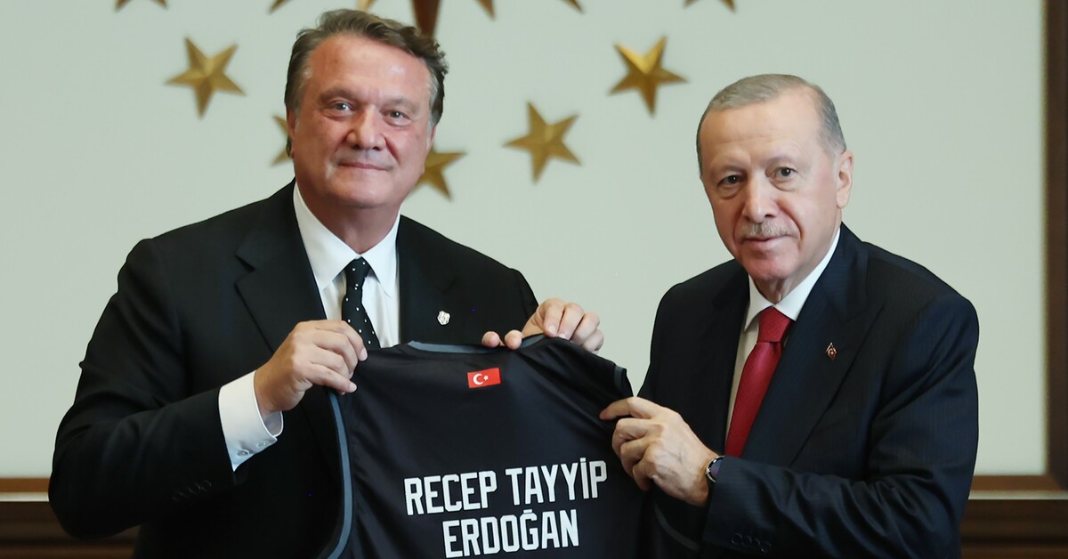 Cumhurbaşkanı Recep Tayyip Erdoğan, Beşiktaş Jimnastik Kulübü heyetini kabul etti